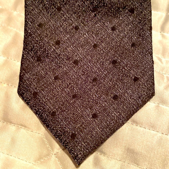 Tom Ford silk tie charcoall w/ black dots - Picture 4 of 6